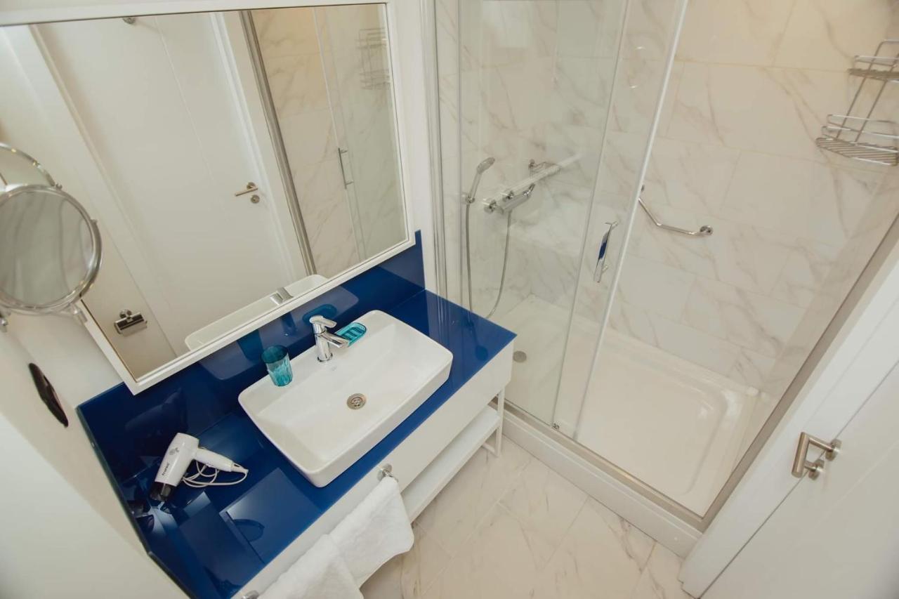 באטומי Nuage - 1St Line Sea View Apartments מראה חיצוני תמונה