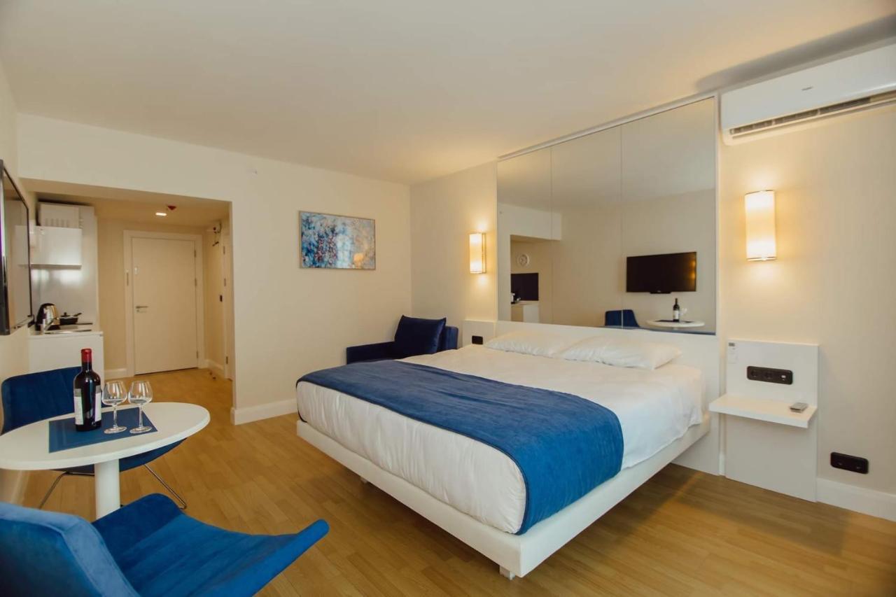 באטומי Nuage - 1St Line Sea View Apartments מראה חיצוני תמונה